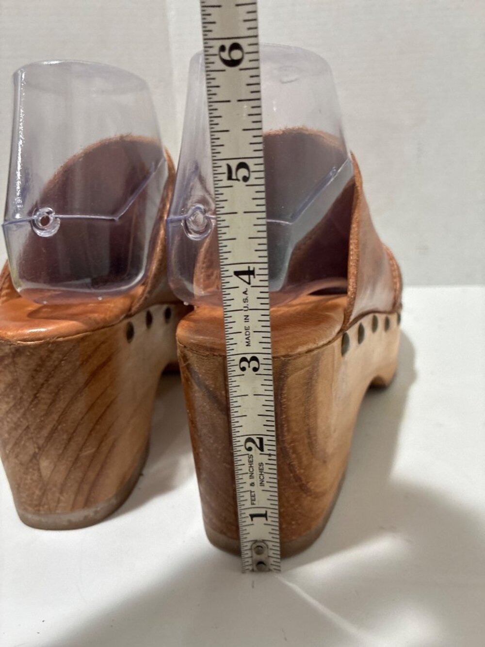 Bed|Stü Mista wooden clogs two-tone patchwork leather flat metal stud detailing - Picture 5 of 9